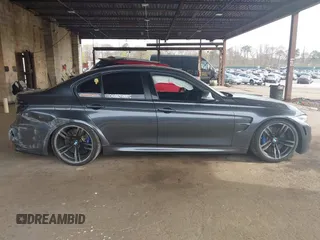 2018 BMW M3 z VIN WBS8M9C56J5J78396, wystawiony jako IAAI lot #42108799 z przebiegiem Nie podano mil oraz . Historia ofert i sprzedaży dostępna na DreamBid. Obrazek 13.