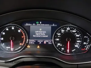 2024 Audi Q5 S line Premium with VIN WA1GAAFY8R2022421, listed as a IAAI auction lot 41918026 with 22,333 mi miles and . Bid and sale history available at DreamBid. Image 7.
