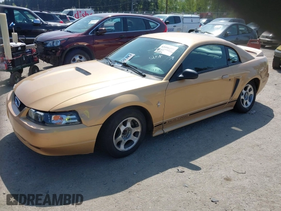 2000 Ford Mustang with VIN 1FAFP4041YF220522, listed as a IAAI auction lot 42090499 with 190,182 mi miles. Bid and sale history available at carsss.com. Image 2.