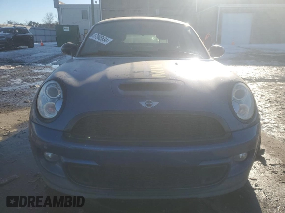 2012 MINI Coupe S z VIN WMWSX3C5XCT465527, wystawiony jako Copart lot #87006534 z przebiegiem 117 822 mil mil oraz Czysty tytuł • Clean title. Historia ofert i sprzedaży dostępna na DreamBid. Obrazek 5.