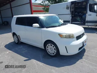 2008 Scion xB z VIN JTLKE50E681049958, wystawiony jako IAAI lot #42332574 z przebiegiem 120 238 mil mil oraz . Historia ofert i sprzedaży dostępna na DreamBid. Obrazek 1.