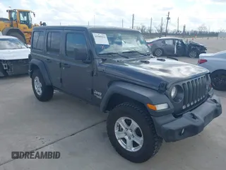 2020 Jeep Wrangler Unlimited Sport Altitude with VIN 1C4HJXDG3LW221691, listed as a IAAI auction lot 41505933 with 55,562 mi miles and . Bid and sale history available at DreamBid. Image 1.