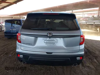 2020 Honda Passport EX-L with VIN 5FNYF7H56LB002724, listed as a IAAI auction lot 42607517 with Not provided miles and . Bid and sale history available at DreamBid. Image 16.