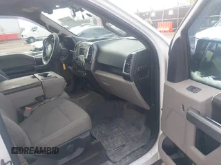 2016 Ford F-150 XLT with VIN 1FTEW1EF4GKE24156, listed as a IAAI auction lot 41959313 with 261,430 mi miles. Bid and sale history available at carsss.com. Image 5.