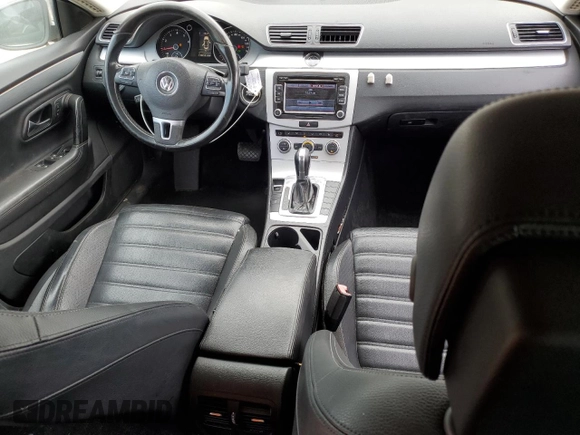 2013 Volkswagen CC Sport with VIN WVWBN7AN0DE524433, listed as a Copart auction lot 71831494 with 135,214 mi miles and Clean Title. Bid and sale history available at carsss.com. Image 8.