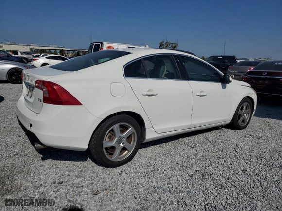 2013 Volvo S60 T5 Premier with VIN YV1612FS7D2179847, listed as a Copart auction lot 53124995 with 109,103 mi miles and Salvage Title. Bid and sale history available at carsss.com. Image 3.