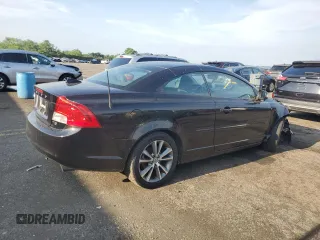 2013 Volvo C70 T5 with VIN YV1672MC0DJ141229, listed as a Copart auction lot 62493895 with 116,103 mi miles and Salvage title. Bid and sale history available at DreamBid. Image 3.