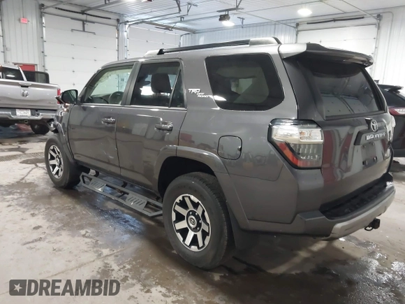 2021 Toyota 4Runner TRD Off Road Premium с VIN JTERU5JR6M5892569, выставлен на аукционе IAAI как лот 41921211 с пробегом 50 853 миль миль и . История ставок и продаж доступна на DreamBid. Изображение 3.