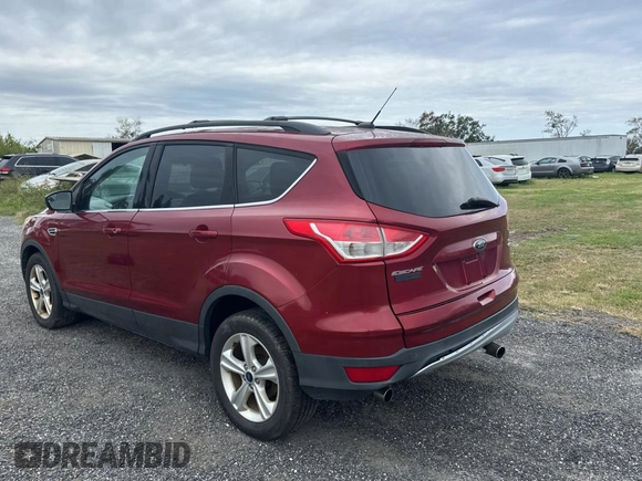 2013 Ford Escape SE с VIN 1FMCU9G95DUD25554, выставлен на аукционе Copart как лот 76806584 с пробегом Не указан миль и Чистый • Clean title. История ставок и продаж доступна на DreamBid. Изображение 3.