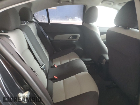 2015 Chevrolet Cruze LS z VIN 1G1PA5SHXF7151125, wystawiony jako Copart lot #41705355 z przebiegiem Nie podano mil oraz Nie do naprawy • Non repairable. Historia ofert i sprzedaży dostępna na DreamBid. Obrazek 10.