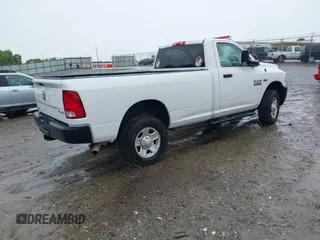 2018 Ram 2500 Tradesman z VIN 3C6MR5AJ8JG127319, wystawiony jako IAAI lot #42378584 z przebiegiem 132 406 mil mil oraz . Historia ofert i sprzedaży dostępna na DreamBid. Obrazek 4.
