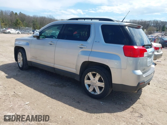 2010 GMC Terrain SLE-2 z VIN 2CTFLEEY0A6282229, wystawiony jako IAAI lot #42103139 z przebiegiem 174 469 mil mil oraz . Historia ofert i sprzedaży dostępna na DreamBid. Obrazek 3.