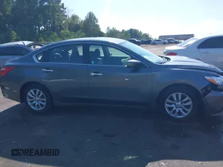 2017 Nissan Altima SV with VIN 1N4AL3AP5HC254232, listed as a IAAI auction lot 40189629 with 46,239 mi miles and . Bid and sale history available at carsss.com. Image 13.