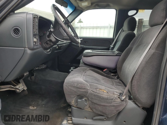 2002 Chevrolet Silverado 1500HD LT with VIN 1GCGK13U92F149424, listed as a Copart auction lot 48531665 with 211,773 mi miles and Clean Title. Bid and sale history available at DreamBid. Image 7.
