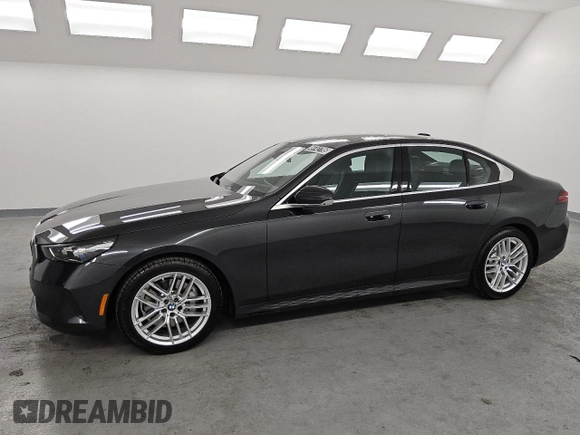 2024 BMW 5 Series 530i xDrive with VIN WBA53FJ05RCS33735, listed as a Copart auction lot 49742795 with 20,986 mi miles and Clean Title. Bid and sale history available at carsss.com. Image 1.