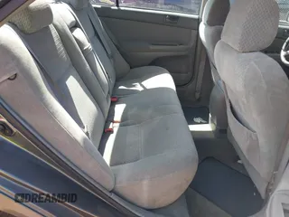 2004 Toyota Camry LE with VIN 4T1BE32K24U895575, listed as a IAAI auction lot 42067190 with 283,333 mi miles. Bid and sale history available at carsss.com. Image 8.