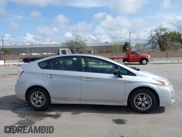 2011 Toyota Prius I with VIN JTDKN3DU8B5301761, listed as a IAAI auction lot 41916082 with 183,834 mi miles. Bid and sale history available at carsss.com. Image 13.