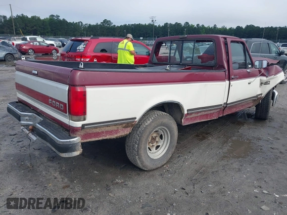 1990 Ford F-150 S с VIN 1FTDF15Y7LNA48686, выставлен на аукционе IAAI как лот 42365955 с пробегом 20 540 миль миль и . История ставок и продаж доступна на DreamBid. Изображение 4.