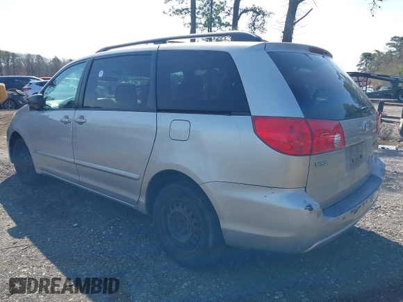 2007 Toyota Sienna CE with VIN 5TDZK23C67S096954, listed as a IAAI auction lot 41853962 with 185,852 mi miles. Bid and sale history available at carsss.com. Image 3.