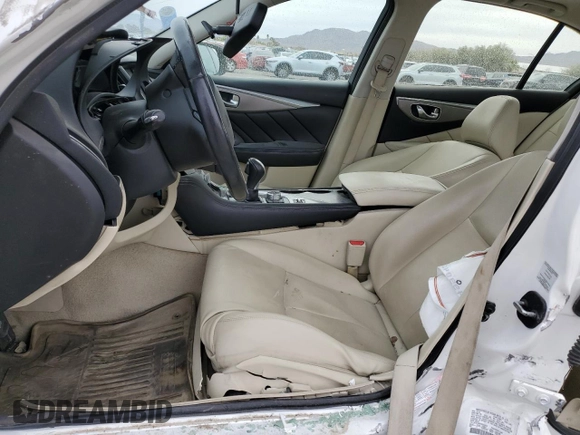 2015 Infiniti Q50 Premium z VIN JN1BV7AR5FM393921, wystawiony jako Copart lot #49456545 z przebiegiem 158 859 mil mil oraz Szkody całkowita. Historia ofert i sprzedaży dostępna na DreamBid. Obrazek 7.