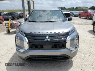 2024 Mitsubishi Outlander SE z VIN JA4J3VA88RZ022814, wystawiony jako Copart lot #54241155 z przebiegiem 19 338 mil mil oraz Nie do naprawy • Non repairable. Historia ofert i sprzedaży dostępna na DreamBid. Obrazek 5.