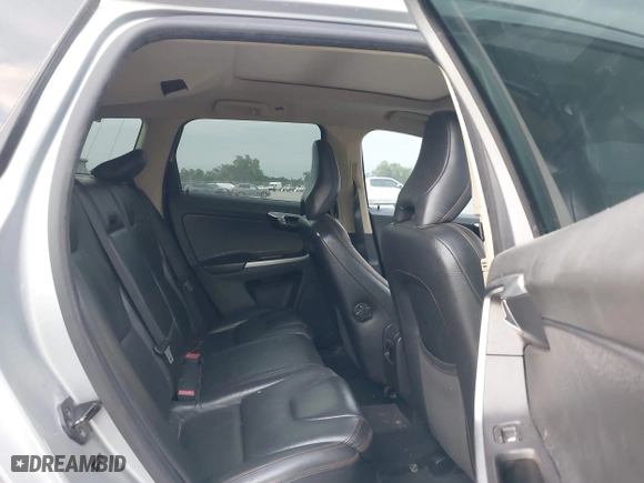 2010 Volvo XC60 3.0T with VIN YV4992DZ6A2067349, listed as a IAAI auction lot 42013873 with 311,554 mi miles. Bid and sale history available at carsss.com. Image 8.