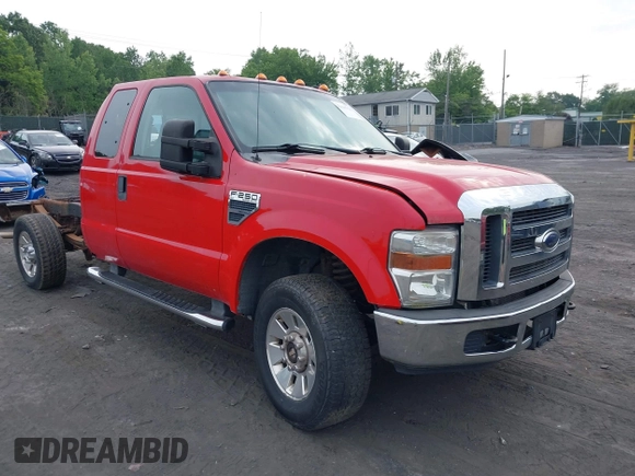 2008 Ford F-250 XL с VIN 1FTSX21548EB81676, выставлен на аукционе IAAI как лот 42440558 с пробегом 100 712 миль миль и . История ставок и продаж доступна на DreamBid. Изображение 1.