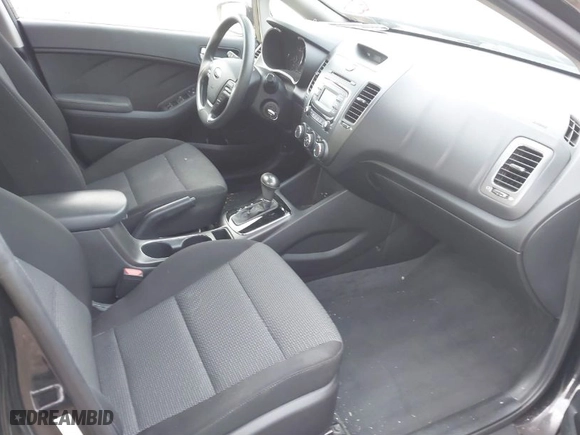 2018 Kia Forte LX with VIN 3KPFK4A79JE195760, listed as a IAAI auction lot 41817574 with 73,895 mi miles. Bid and sale history available at carsss.com. Image 5.