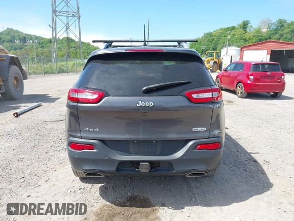 2018 Jeep Cherokee Latitude Plus z VIN 1C4PJMLX5JD603290, wystawiony jako IAAI lot #42237865 z przebiegiem 89 516 mil mil oraz . Historia ofert i sprzedaży dostępna na DreamBid. Obrazek 17.