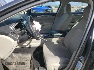 2020 Ford Fusion SE with VIN 3FA6P0T99LR261024, listed as a Copart auction lot 52929595 with 55,555 mi miles and Non repairable. Bid and sale history available at DreamBid. Image 7.