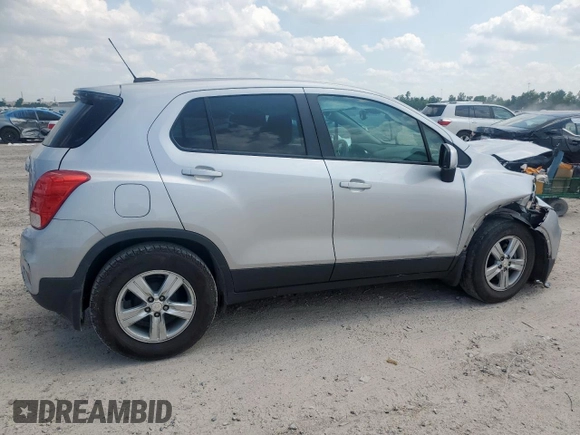 2020 Chevrolet Trax LS with VIN 3GNCJKSB0LL117242, listed as a Copart auction lot 59346525 with 106,347 mi miles and Salvage title. Bid and sale history available at DreamBid. Image 3.