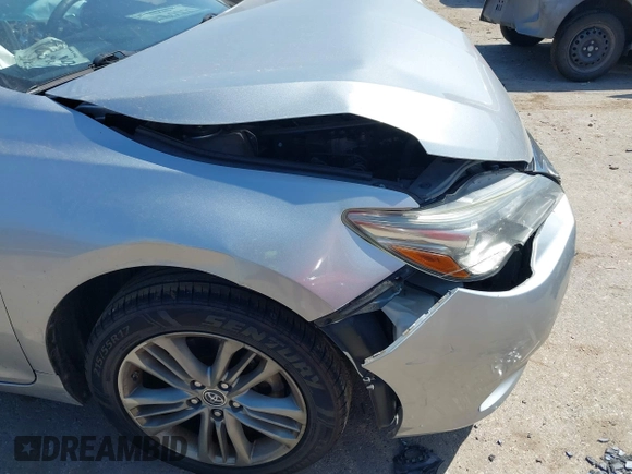 2015 Toyota Camry XLE with VIN 4T1BF1FK9FU109916, listed as a IAAI auction lot 41985371 with 113,357 mi miles. Bid and sale history available at carsss.com. Image 6.