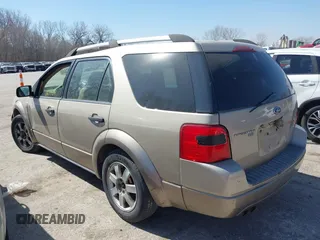 2006 Ford Freestyle SE with VIN 1FMZK04126GA17446, listed as a IAAI auction lot 41659894 with 259,878 mi miles. Bid and sale history available at carsss.com. Image 3.