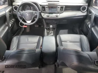 2017 Toyota RAV4 SE z VIN 2T3NFREVXHW366861, wystawiony jako Copart lot #53185445 z przebiegiem 109 386 mil mil oraz Szkoda całkowita • Salvage title. Historia ofert i sprzedaży dostępna na DreamBid. Obrazek 8.