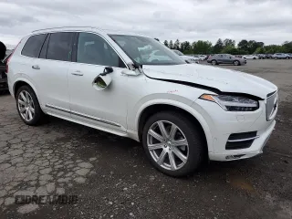 2018 Volvo XC90 Inscription with VIN YV4A22PL3J1359765, listed as a Copart auction lot 62863545 with 78,291 mi miles and Salvage title. Bid and sale history available at DreamBid. Image 4.