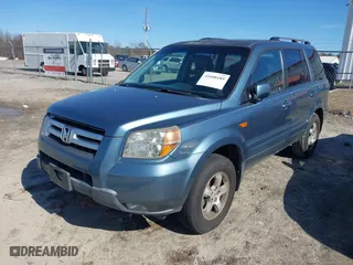 2008 Honda Pilot EX-L with VIN 5FNYF28528B018817, listed as a IAAI auction lot 41608185 with 206,094 mi miles. Bid and sale history available at carsss.com. Image 2.