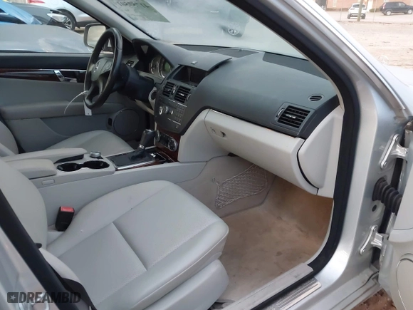2009 Mercedes-Benz C-Class 3.0L Sport with VIN WDDGF54X29F238532, listed as a IAAI auction lot 41757501 with 130,962 mi miles. Bid and sale history available at carsss.com. Image 5.