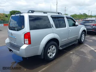 2012 Nissan Pathfinder LE with VIN 5N1AR1NN1CC607558, listed as a IAAI auction lot 39839685 with 147,975 mi miles. Bid and sale history available at carsss.com. Image 4.