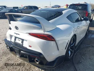 2021 Toyota GR Supra 3.0 with VIN WZ1DB0C08MW043660, listed as a IAAI auction lot 41865609 with 17,463 mi miles. Bid and sale history available at carsss.com. Image 4.