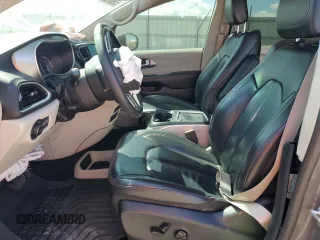 2022 Chrysler Pacifica Touring L z VIN 2C4RC1BG5NR177204, wystawiony jako Copart lot #53906755 z przebiegiem 71 654 mil mil oraz Szkoda całkowita • Salvage title. Historia ofert i sprzedaży dostępna na DreamBid. Obrazek 7.
