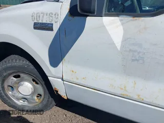 2004 Ford F-150 XL с VIN 1FTVX14564NC70615, выставлен на аукционе IAAI как лот 41832031 с пробегом Не указан миль и . История ставок и продаж доступна на DreamBid. Изображение 6.