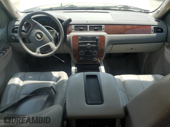 2013 Chevrolet Tahoe LT with VIN 1GNSCBE07DR268458, listed as a Copart auction lot 54859725 with 172,063 mi miles and Salvage title. Bid and sale history available at DreamBid. Image 8.
