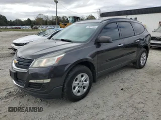 2017 Chevrolet Traverse LS z VIN 1GNKVFED7HJ142819, wystawiony jako Copart lot #78261994 z przebiegiem 67 055 mil mil oraz Szkoda całkowita • Salvage title. Historia ofert i sprzedaży dostępna na DreamBid. Obrazek 1.