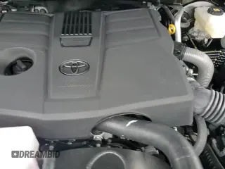 2025 Toyota Tundra SR с VIN 5TFLA5DB2SX245895, выставлен на аукционе Copart как лот 69791145 с пробегом 2 436 миль миль и Списание • Salvage title. История ставок и продаж доступна на DreamBid. Изображение 14.