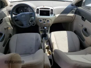 2006 Hyundai Accent GLS z VIN KMHCN46C16U013795, wystawiony jako Copart lot #60937485 z przebiegiem 133 964 mil mil oraz Czysty tytuł • Clean title. Historia ofert i sprzedaży dostępna na DreamBid. Obrazek 8.