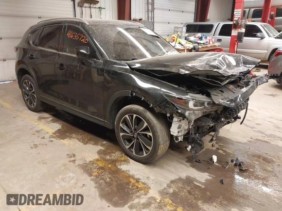 2023 Mazda CX-5 2.5 S Premium Package with VIN JM3KFBDM4P0229766, listed as a IAAI auction lot 41635720 with 38,664 mi miles. Bid and sale history available at carsss.com. Image 1.