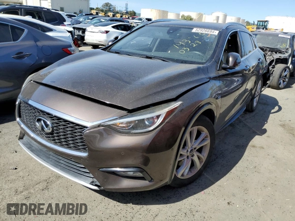 2018 Infiniti QX30 ESSENTIAL with VIN SJKCH5CP2JA045039, listed as a Copart auction lot 52926694 with 40,618 mi miles. Bid and sale history available at carsss.com. Image 1.