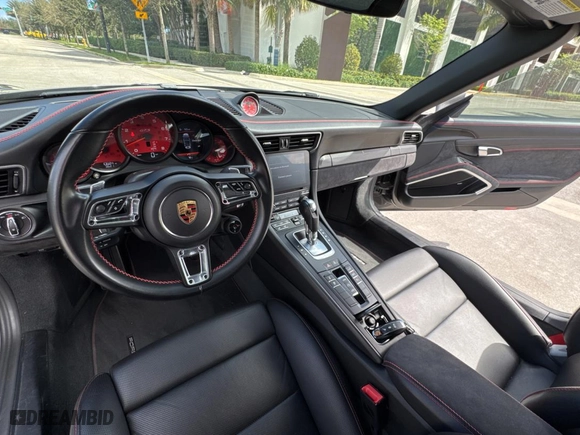 2017 Porsche 911 Carrera S with VIN WP0CB2A96HS156253, listed as a Copart auction lot 46137305 with 10,684 mi miles and Salvage Title. Bid and sale history available at carsss.com. Image 9.