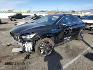 2023 Infiniti QX55 Luxe z VIN 3PCAJ5JR3PF116090, wystawiony jako Copart lot #79531704 z przebiegiem 13 548 mil mil oraz Szkody całkowita. Historia ofert i sprzedaży dostępna na DreamBid. Obrazek 1.