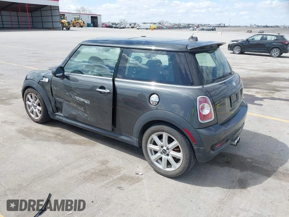 2013 MINI Hardtop S with VIN WMWSV3C59DT394005, listed as a IAAI auction lot 42028362 with 73,510 mi miles and . Bid and sale history available at DreamBid. Image 3.